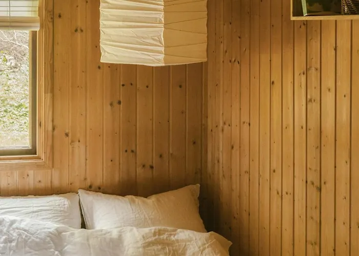 Original Design In 70s Near בית נופש ליסליה